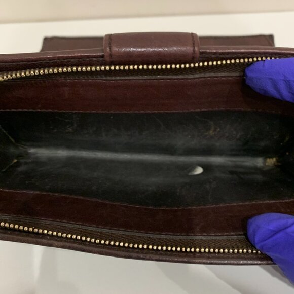 Gucci Brown Leather Bifold Long Wallet Sku#84185 (gently used, pocket dusty) - Picture 12 of 14